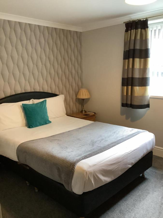 Jeffersons Hotel & Serviced Apartments (Adults Only) Barrow-in-Furness Δωμάτιο φωτογραφία