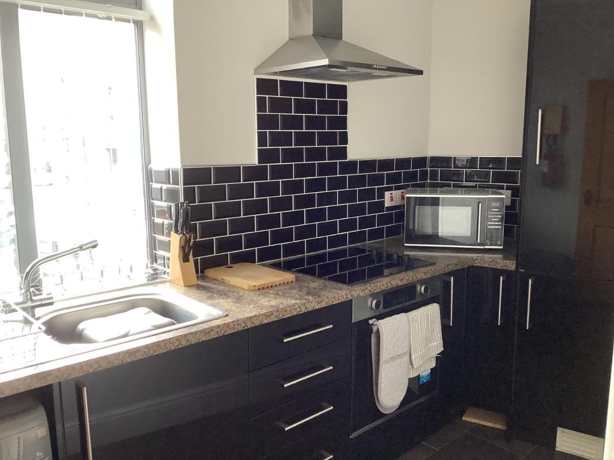 Jeffersons Hotel & Serviced Apartments (Adults Only) Barrow-in-Furness Δωμάτιο φωτογραφία