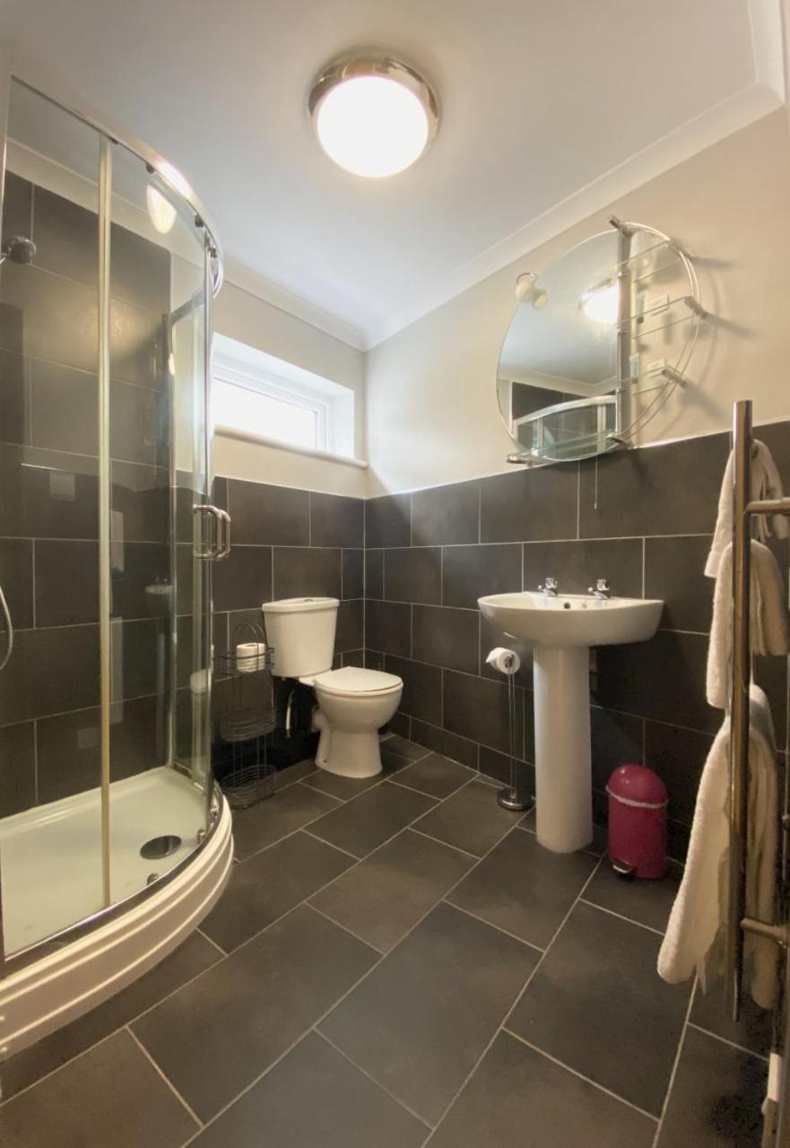 Jeffersons Hotel & Serviced Apartments (Adults Only) Barrow-in-Furness Δωμάτιο φωτογραφία