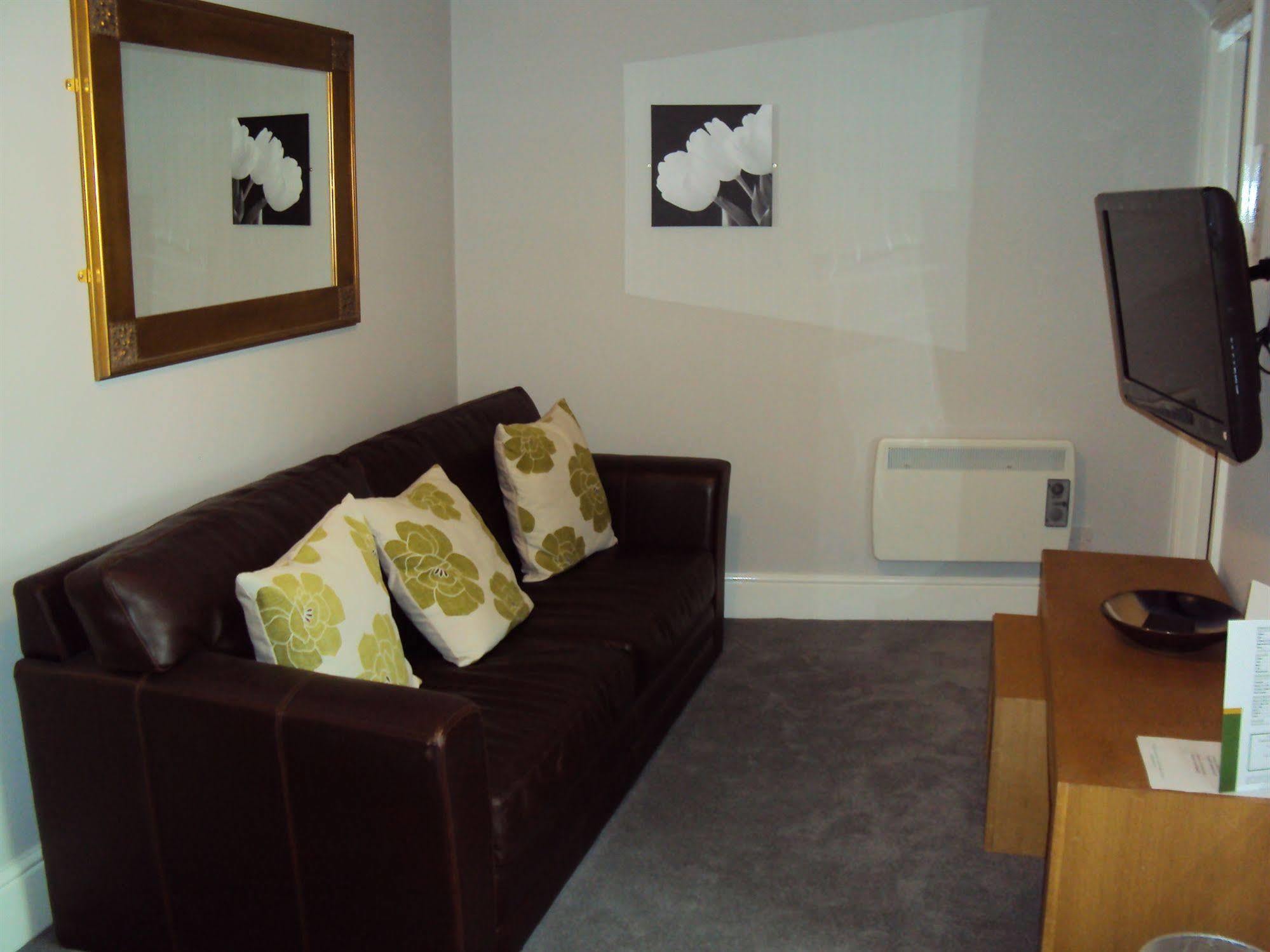 Jeffersons Hotel & Serviced Apartments (Adults Only) Barrow-in-Furness Εξωτερικό φωτογραφία